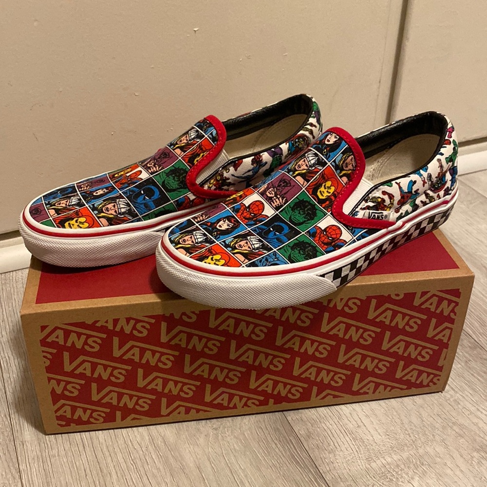 Like New, Vans x Marvel custom Avengers authentic slip-ons - Sz. M6 / W7.5